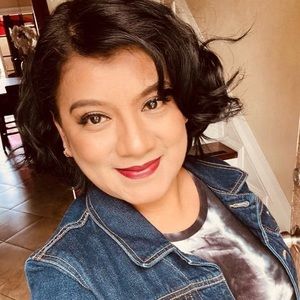 Meet your Posher, Patricia